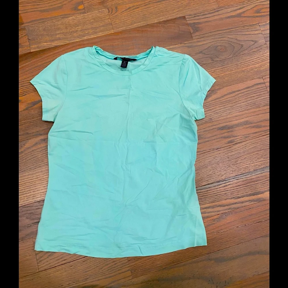 Banana Republic stretch women t-shirt size M - Picture 2 of 3